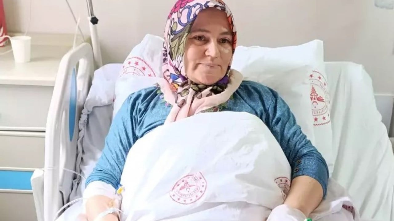 Foto - "Ağrım var" diye hastaneye gitti! Karnından 8,5 kiloluk kitle çıktı