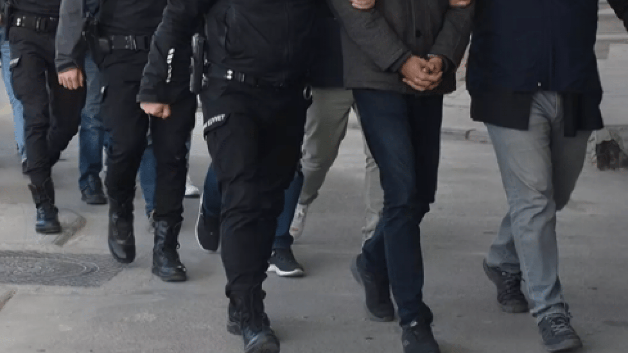 Foto - Ahlaksız Yalım’ın kirli çarkı ifşa oldu: Özel'e battaniye içinde 20 milyonluk rüşvet skandalı