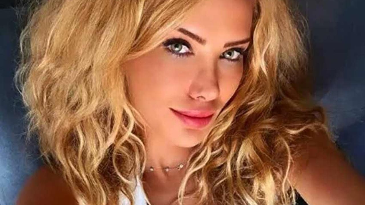 Foto - Ahlaksız yaşamın bayrak tutanıydı! Gözaltına alınan Ceyda Ersoy’un evinden çıkanlar ağızları açık bıraktı