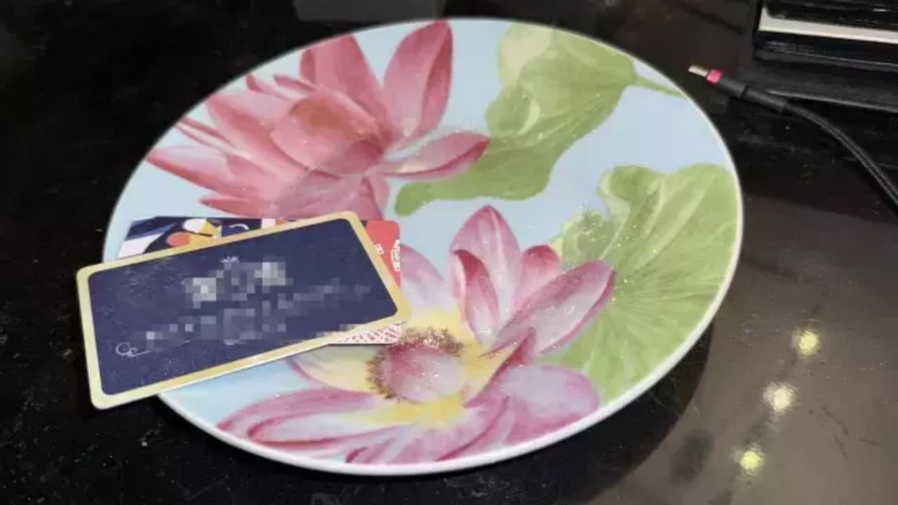 Foto - Ahlaksız yaşamın bayrak tutanıydı! Gözaltına alınan Ceyda Ersoy’un evinden çıkanlar ağızları açık bıraktı