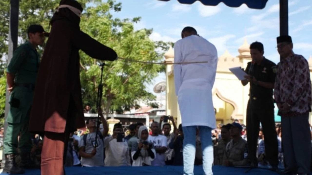 Foto - Ahlaksızlığa İslam tokadı: Sosyal medyada "öpüşme" rezaletine sert ceza