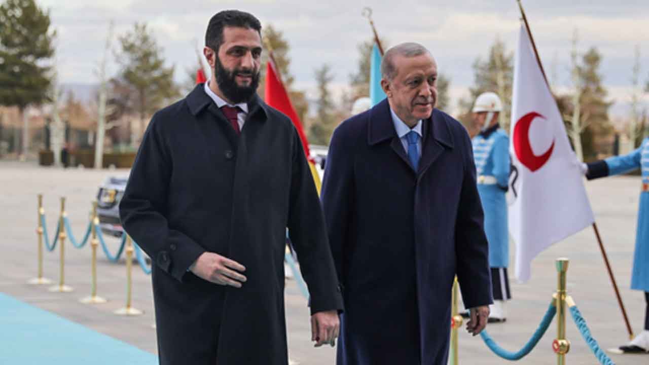 Foto - Ahmed El Şara Türkiye ile ilgili sessizliğini bozdu: Önemli sonuçlar doğurabilir