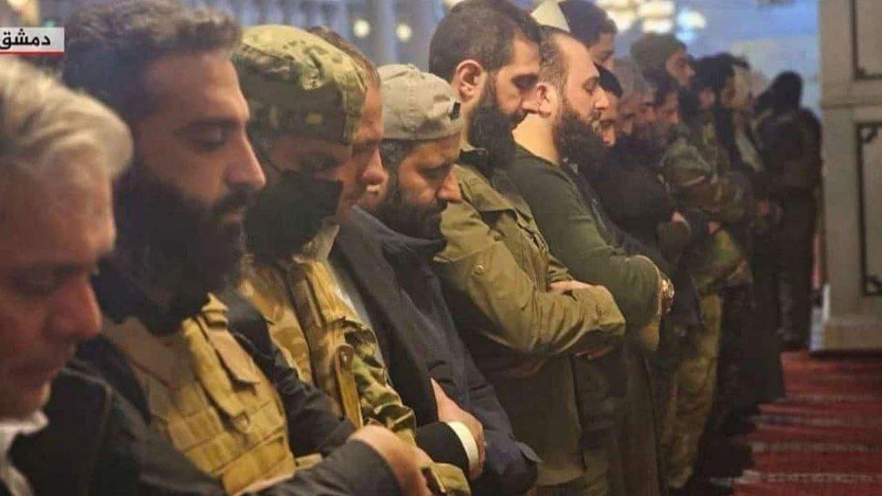 Foto - Ahmed el Şara'dan hükümette görev alan iki kardeşiyle ilgili olay karar
