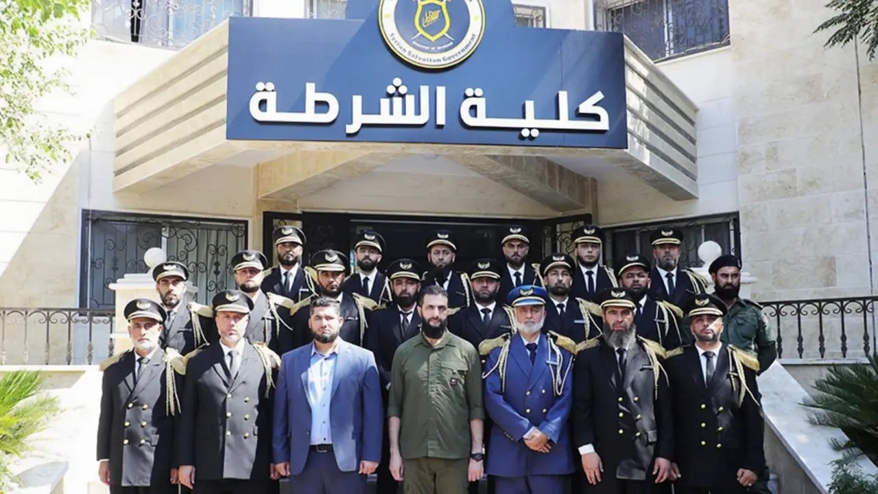 Foto - Ahmed el Şara'dan hükümette görev alan iki kardeşiyle ilgili olay karar