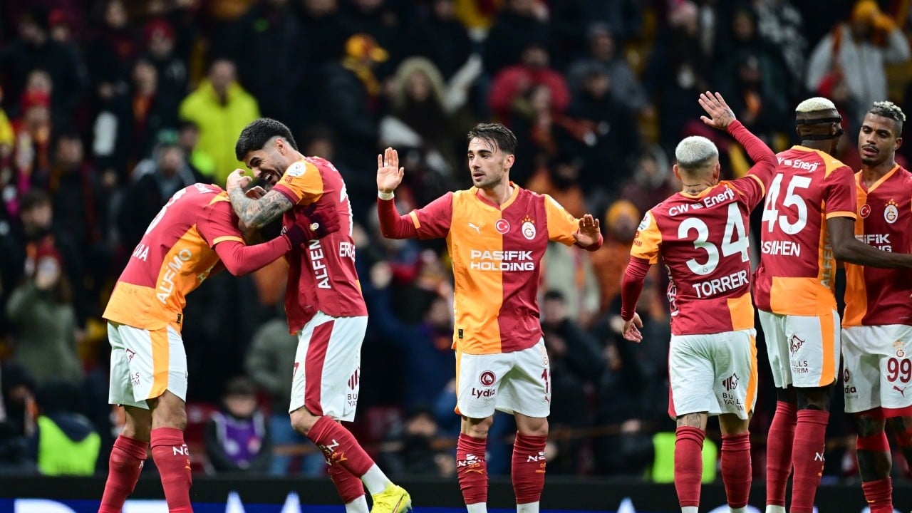 Foto - Ahmet Çakar adeta çıldırdı: '85 milyonu aptal mı sanıyorsunuz?' Şaka mı bu yahu...