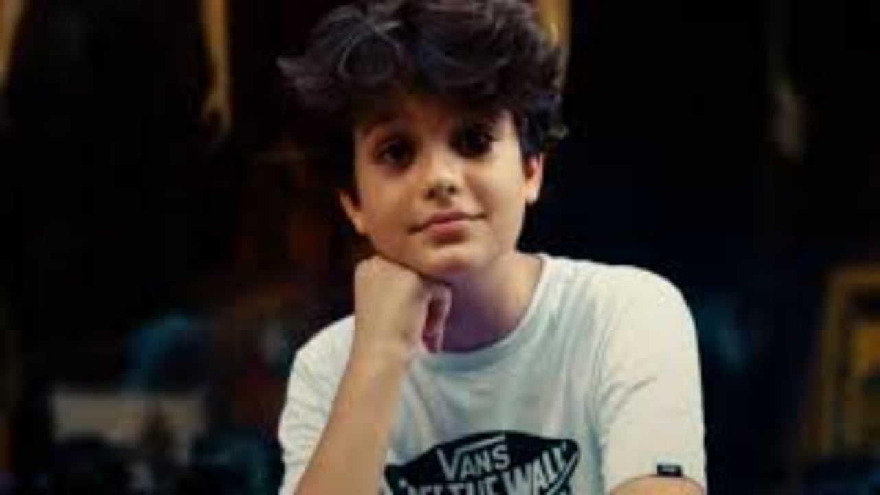 Foto - Ahmet Minguzzi’nin annesi, kapısının önündeki görüntüyü paylaşıp Cumhurbaşkanı Erdoğan’a seslendi: Lütfen sesimizi duyun