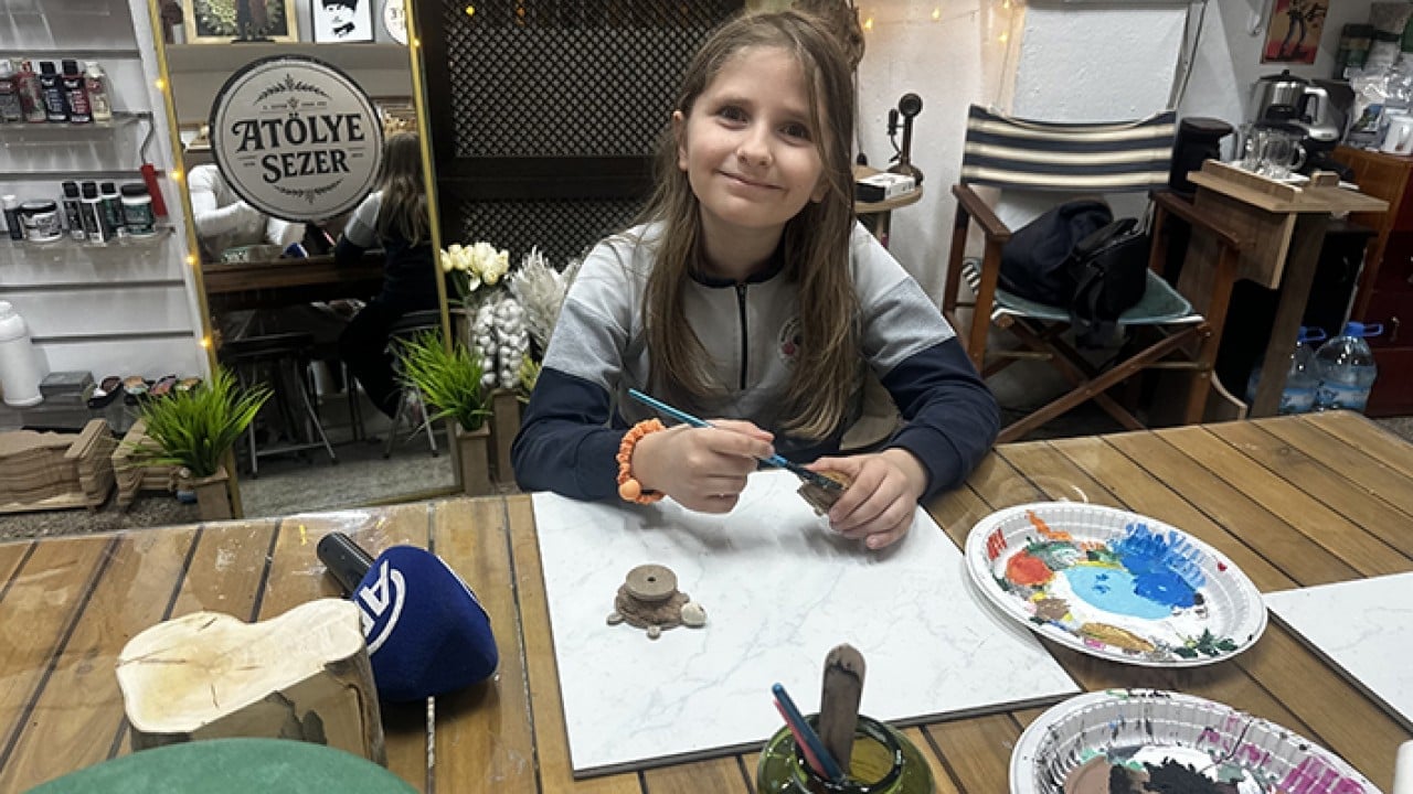 Foto - Ahşap atıklar maharetli ellerde sanata dönüşüyor