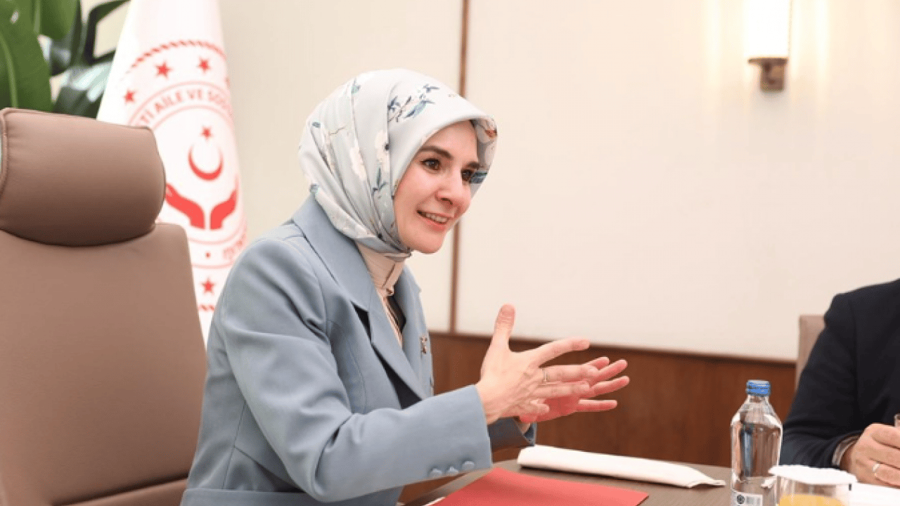 Foto - Aile bakanından doğum izni müjdesi: Hem anneler hem babalar için düzenleme