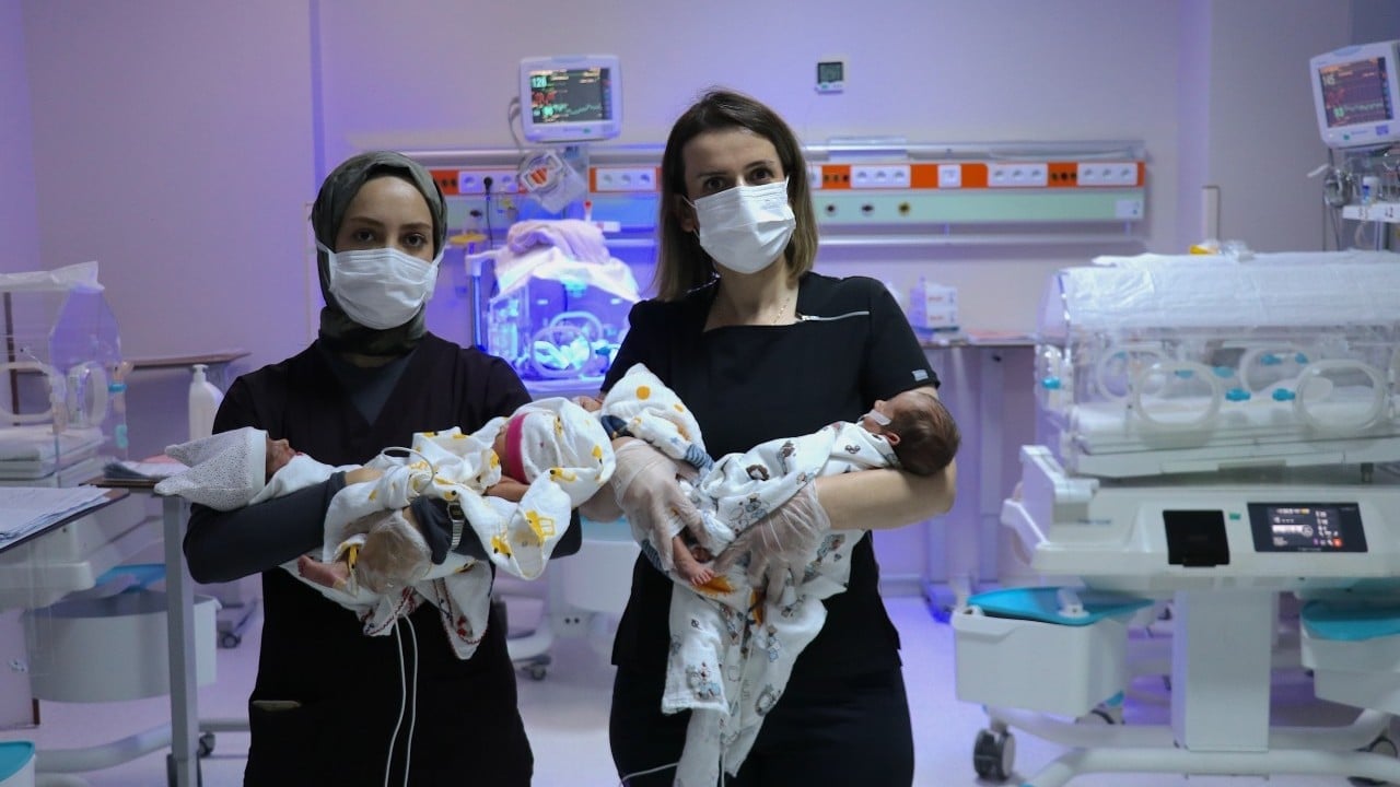 Foto - Aile hayırseverlerden destek bekliyor: Prematüre dördüzler 34 günde hayata tutundu
