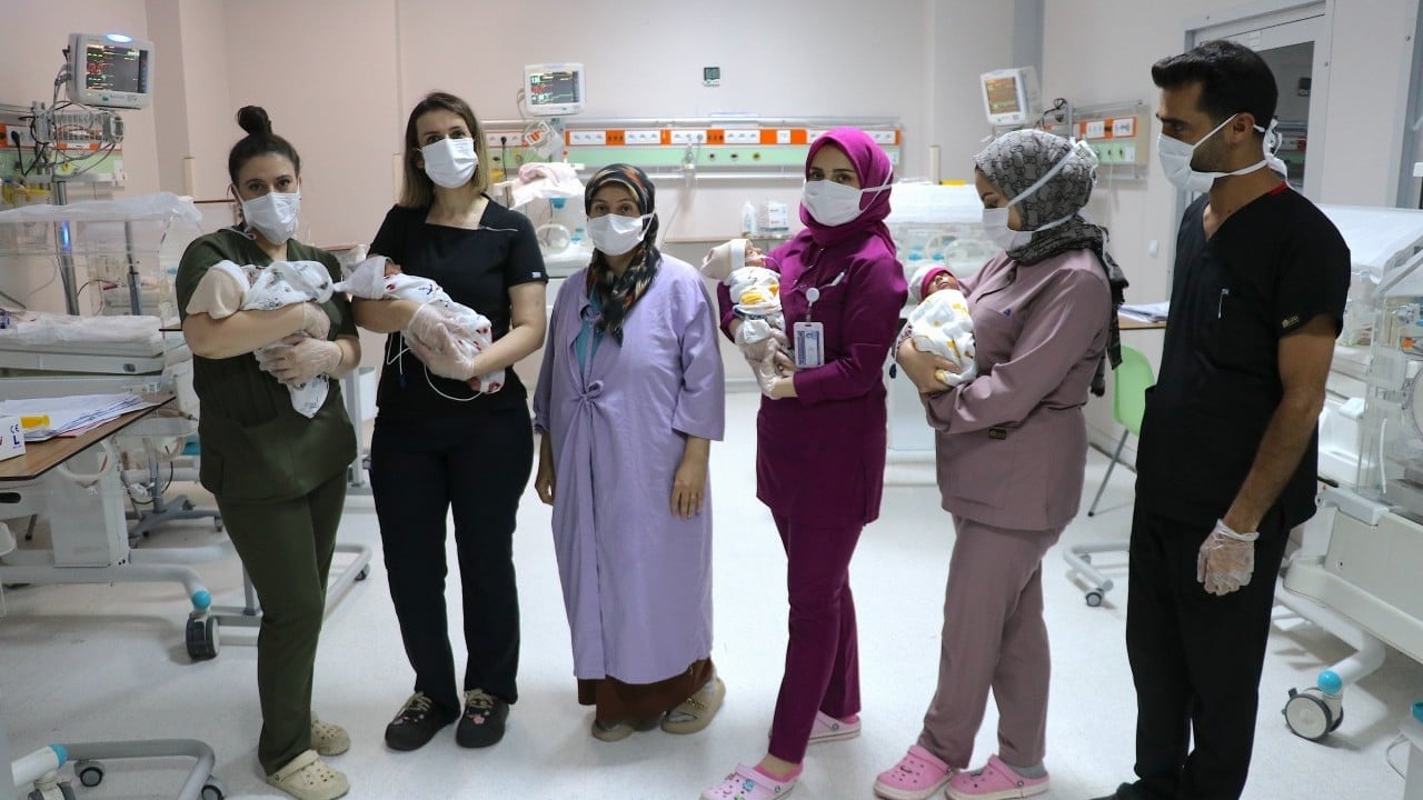 Foto - Aile hayırseverlerden destek bekliyor: Prematüre dördüzler 34 günde hayata tutundu