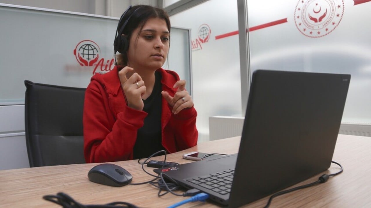 AİLEM Engelsiz İletişim Merkezi, on binlerce kişiye destek sağladı 