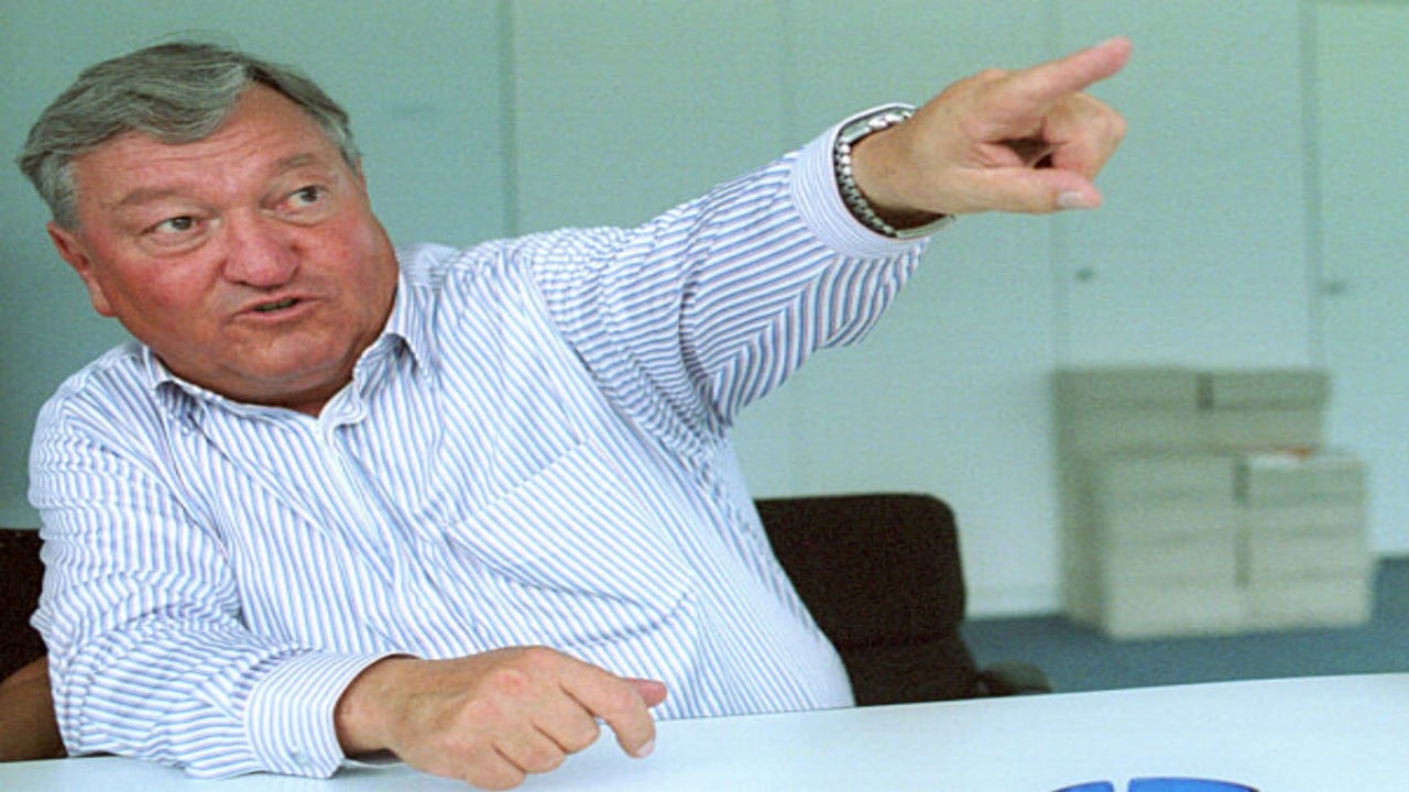 Foto - Ailesi açıkladı! Ünlü yazar hayatını kaybetti