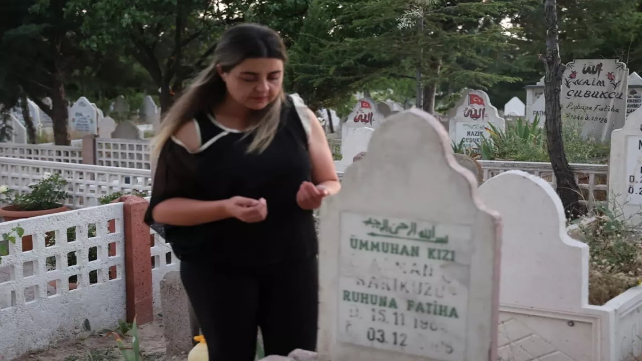 Ailesini ararken kendi mezarına rastladı! Gerçek hikâye tüm Türkiye’yi ağlattı