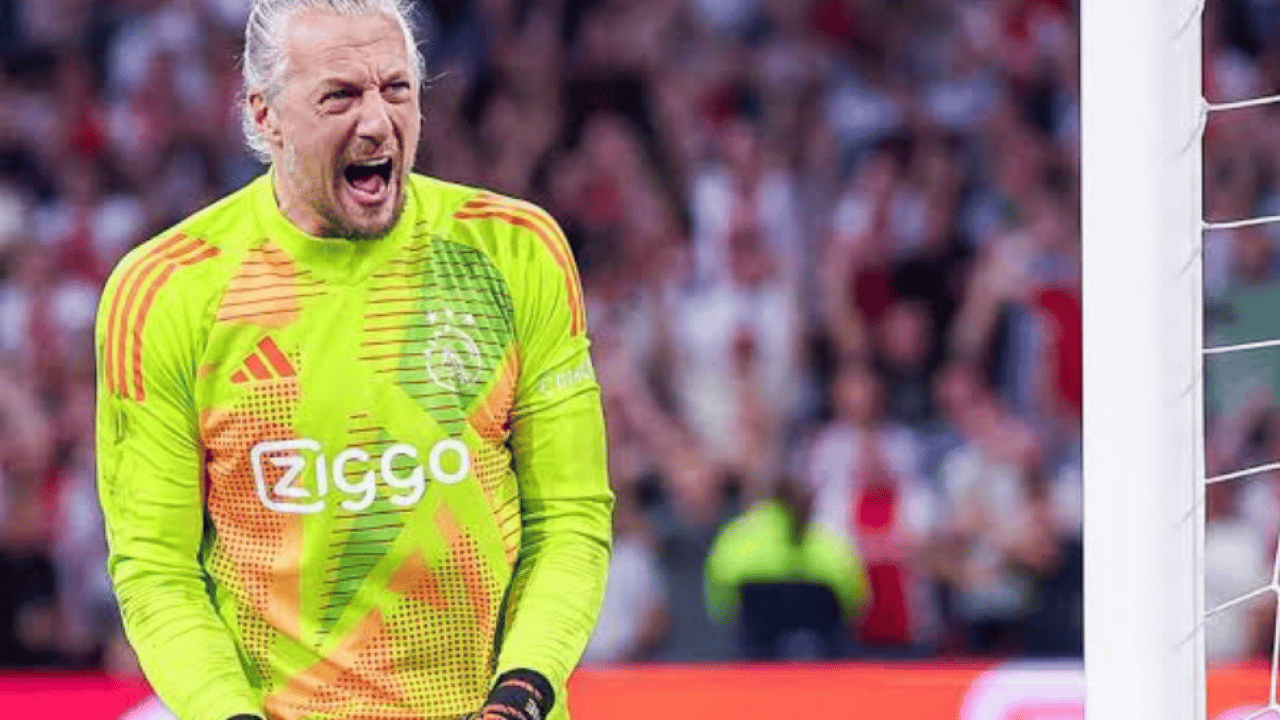 Ajax’ta 3 gol attı ama… Osimhen'den büyük övgü: Yaşlı ama hala aç