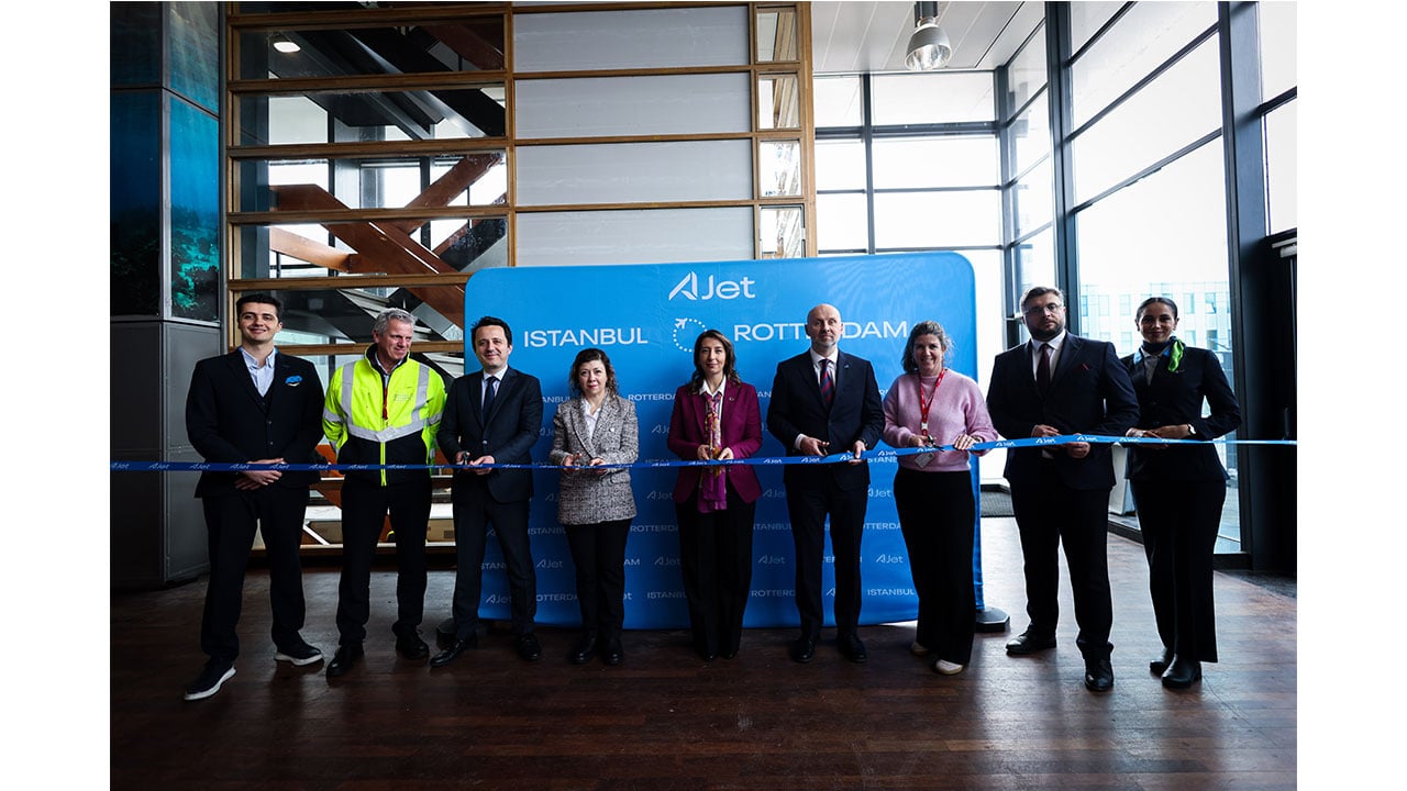 Foto - AJet’in İstanbul – Rotterdam seferleri başladı