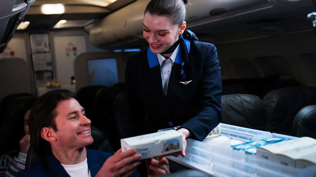 AJet'ten Ramazan jesti! İftar ve sahur ikramı yapılacak