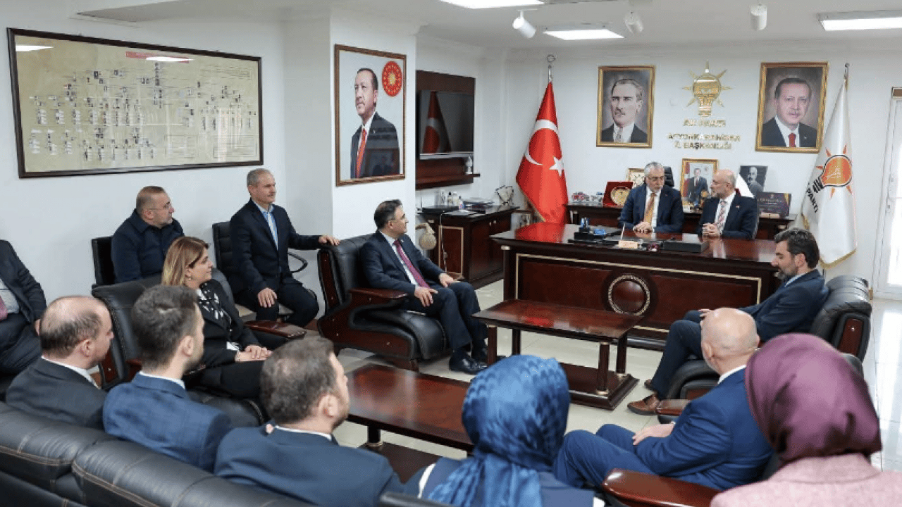 Foto - AK Parti Afyonkarahisar, Bakan Vedat Işıkhan'ı ağırladı