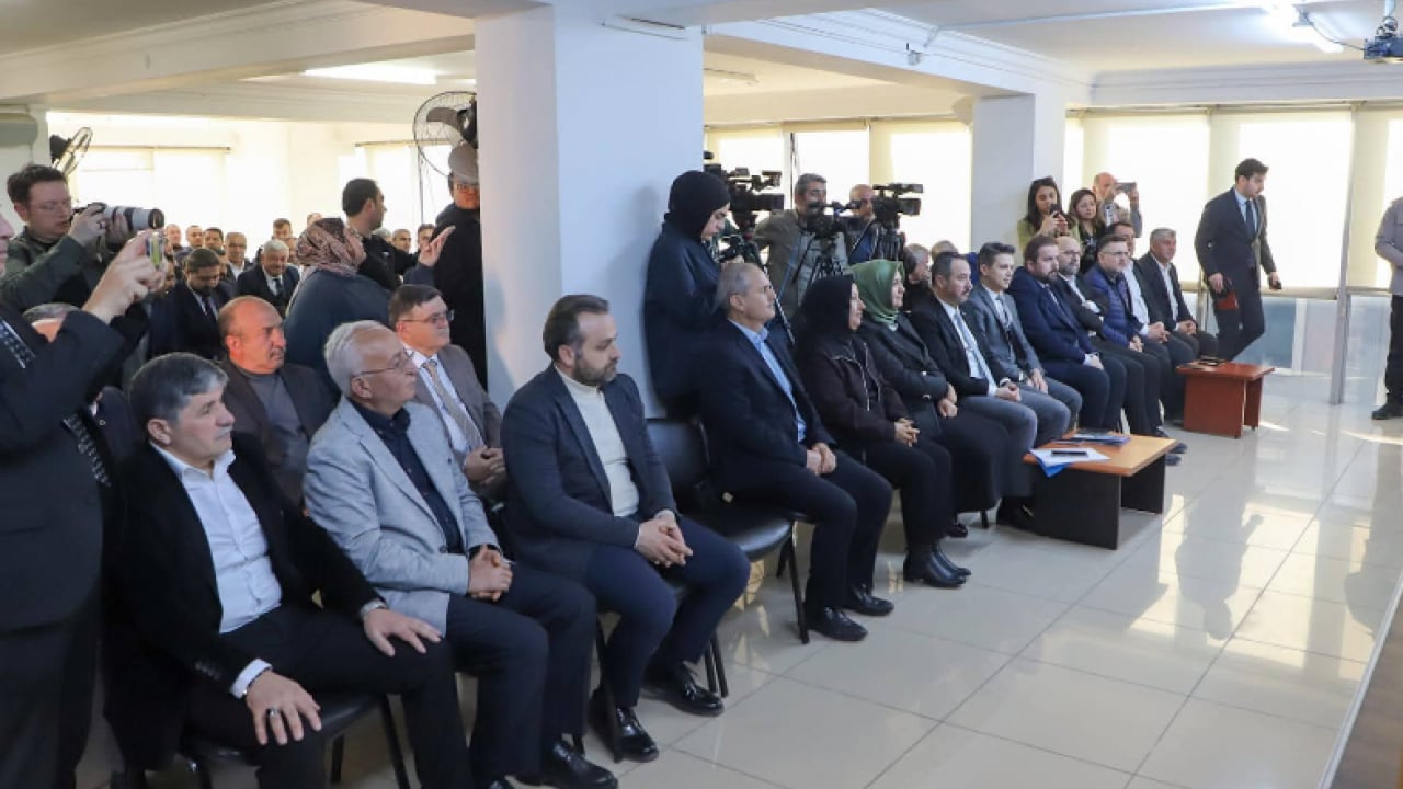 Foto - AK Parti Afyonkarahisar, Bakan Vedat Işıkhan'ı ağırladı