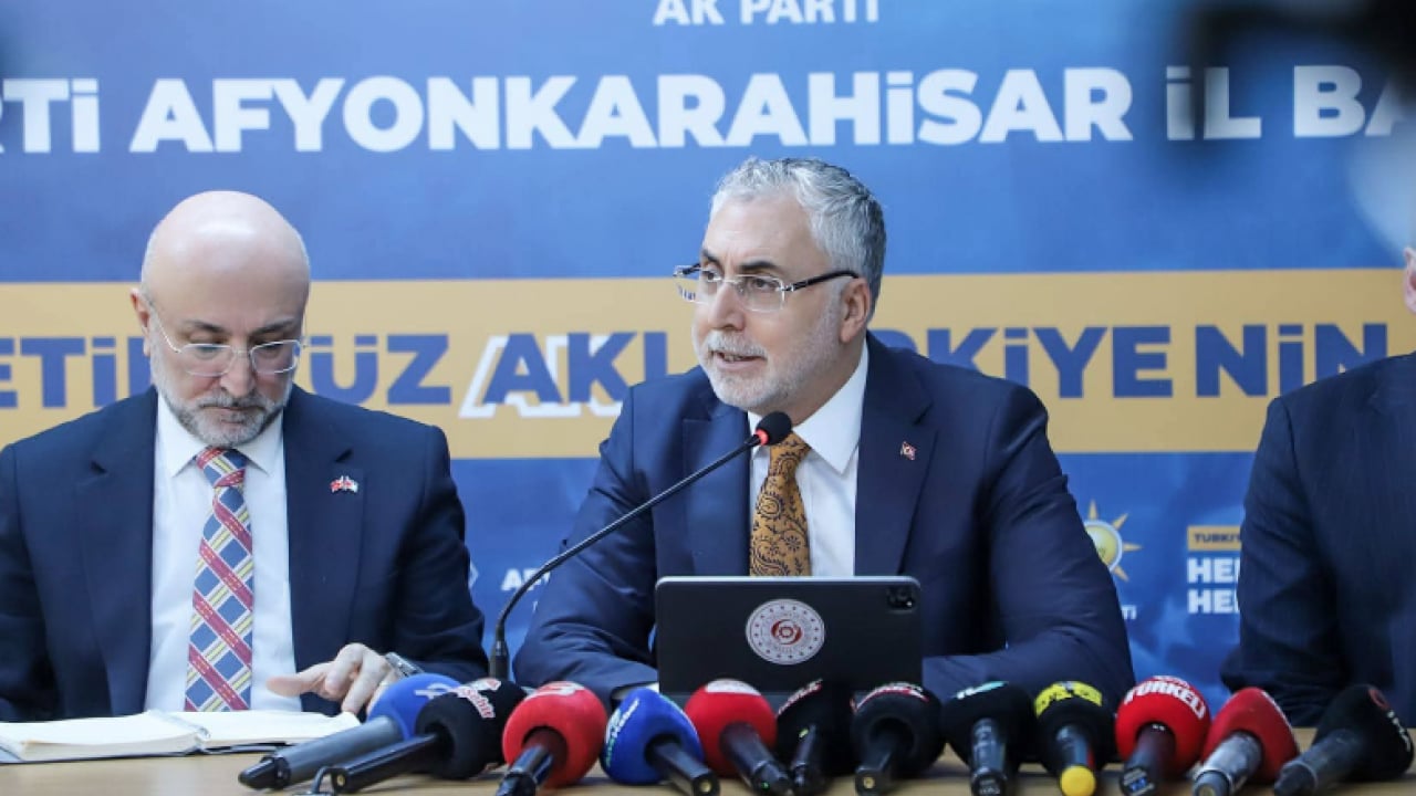 Foto - AK Parti Afyonkarahisar, Bakan Vedat Işıkhan'ı ağırladı