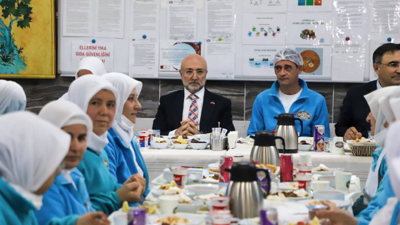 Foto - AK Parti Afyonkarahisar, Bakan Vedat Işıkhan'ı ağırladı