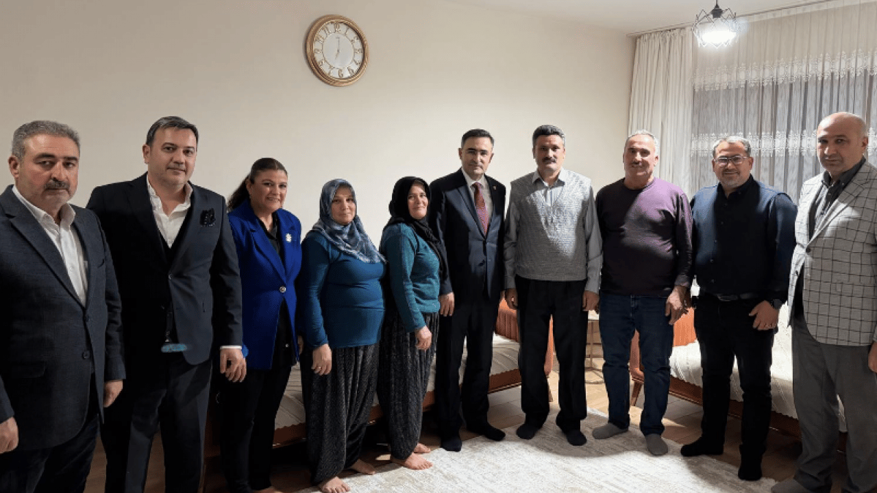 Foto - AK Parti Afyonkarahisar Milletvekili Dr. Hasan Arslan Adana’da