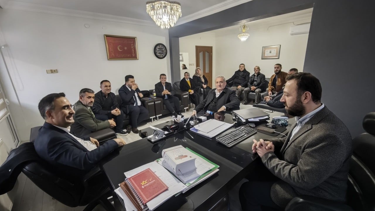 Foto - AK Parti Afyonkarahisar Milletvekili Dr. Hasan Arslan’dan CHP’ye Sert Eleştiriler! "Dezenformasyon ve İkiyüzlülük" Tepkisi 