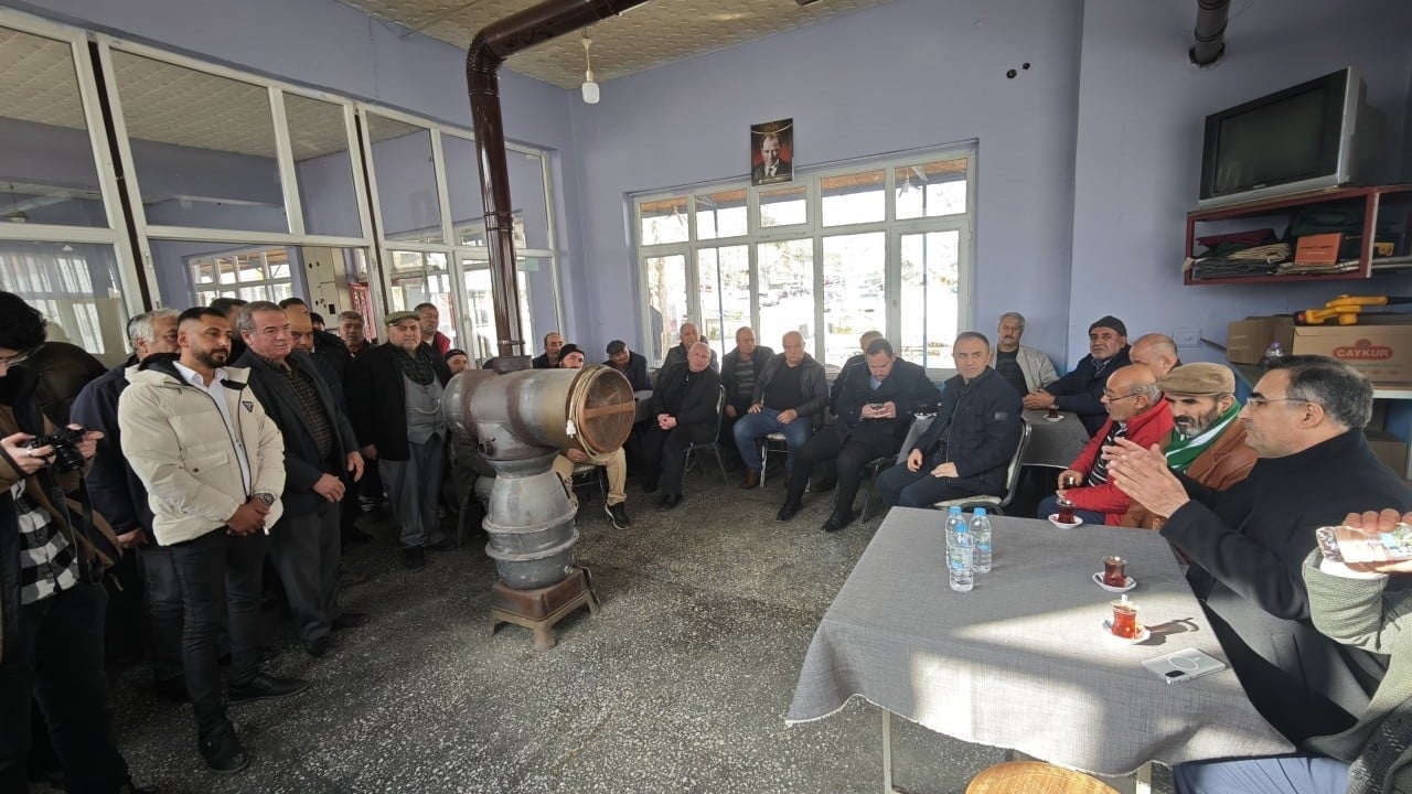 Foto - AK Parti Afyonkarahisar Milletvekili Dr. Hasan Arslan’dan CHP’ye Sert Eleştiriler! "Dezenformasyon ve İkiyüzlülük" Tepkisi 