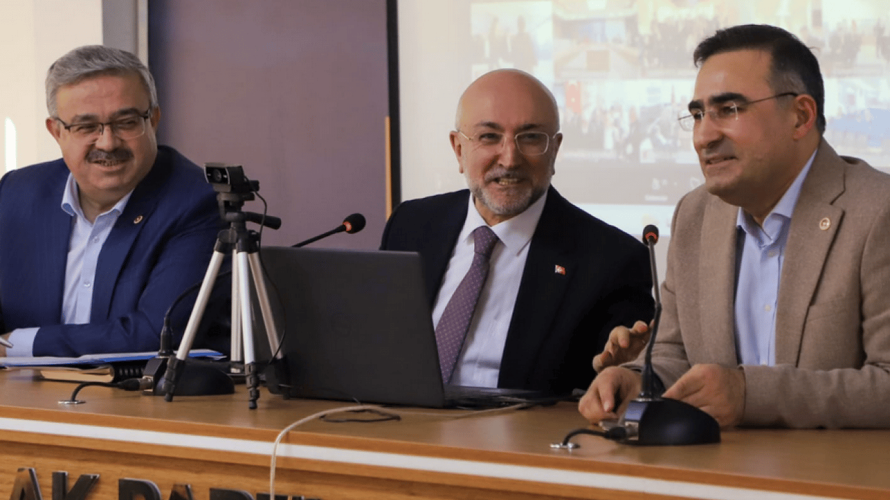 Foto - AK Parti Afyonkarahisar teşkilatı Cumhurbaşkanı Erdoğan ile VKS üzerinden bayramlaştı