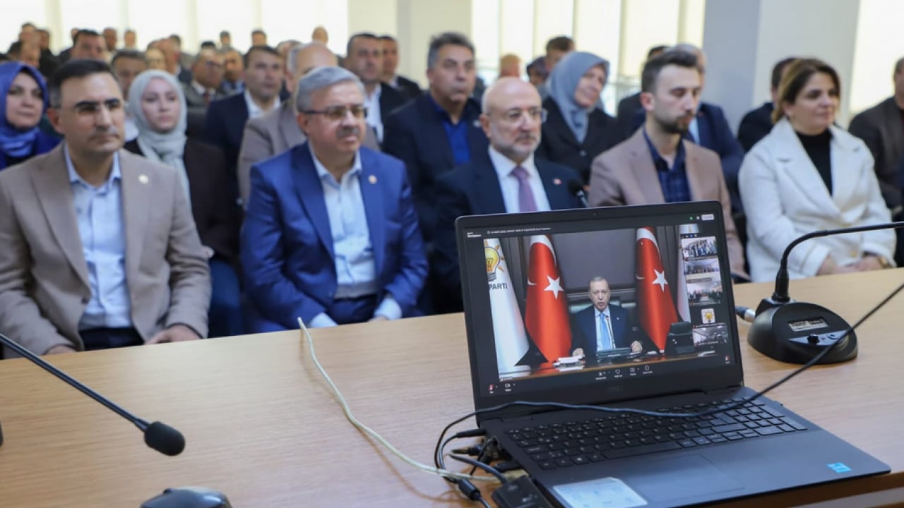Foto - AK Parti Afyonkarahisar teşkilatı Cumhurbaşkanı Erdoğan ile VKS üzerinden bayramlaştı