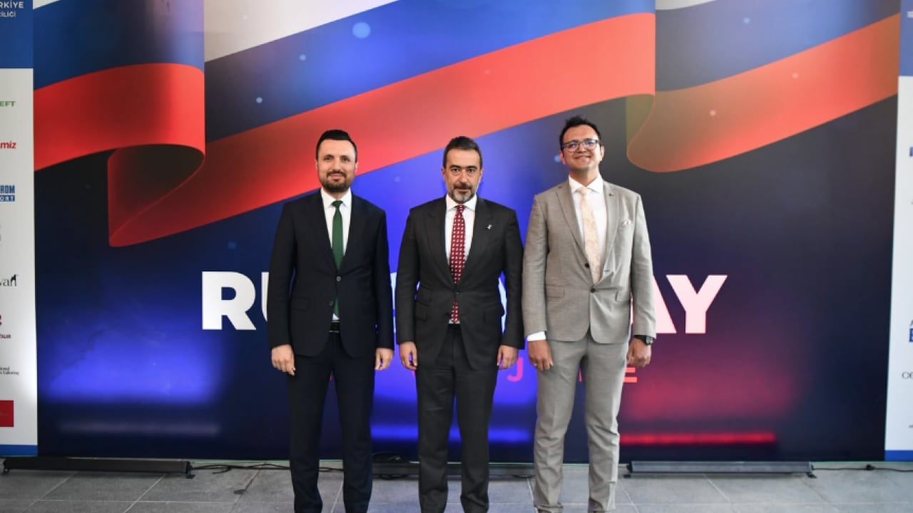Foto - AK Parti Ankara İl Başkanı Hakan Han Özcan, Rusya günü resepsiyonuna katıldı