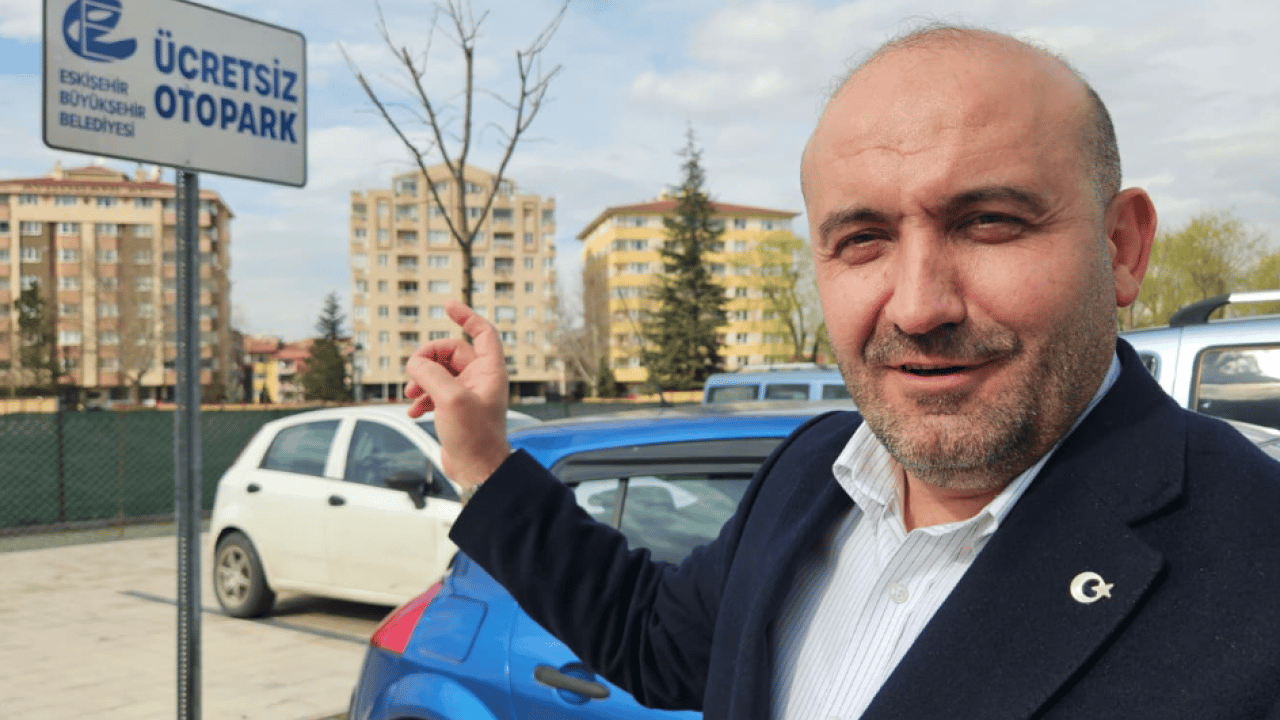 Foto - AK Parti Eskişehir İl Başkanı Gürhan Albayrak'tan Ünlücü'ye '2 yıllık karne' eleştirisi