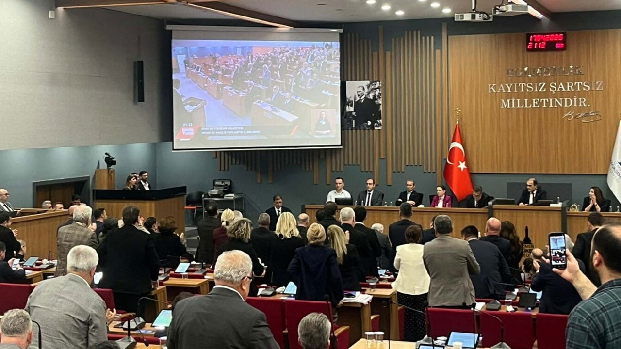 Foto - AK Parti Grubuna söz verilmedi! Belediye Meclisi’nde önce zam sonra arbede