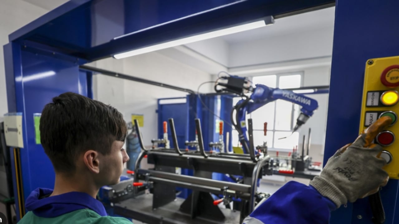 Foto - Ak Parti harekete geçti: Gençler için tarihi fırsat!