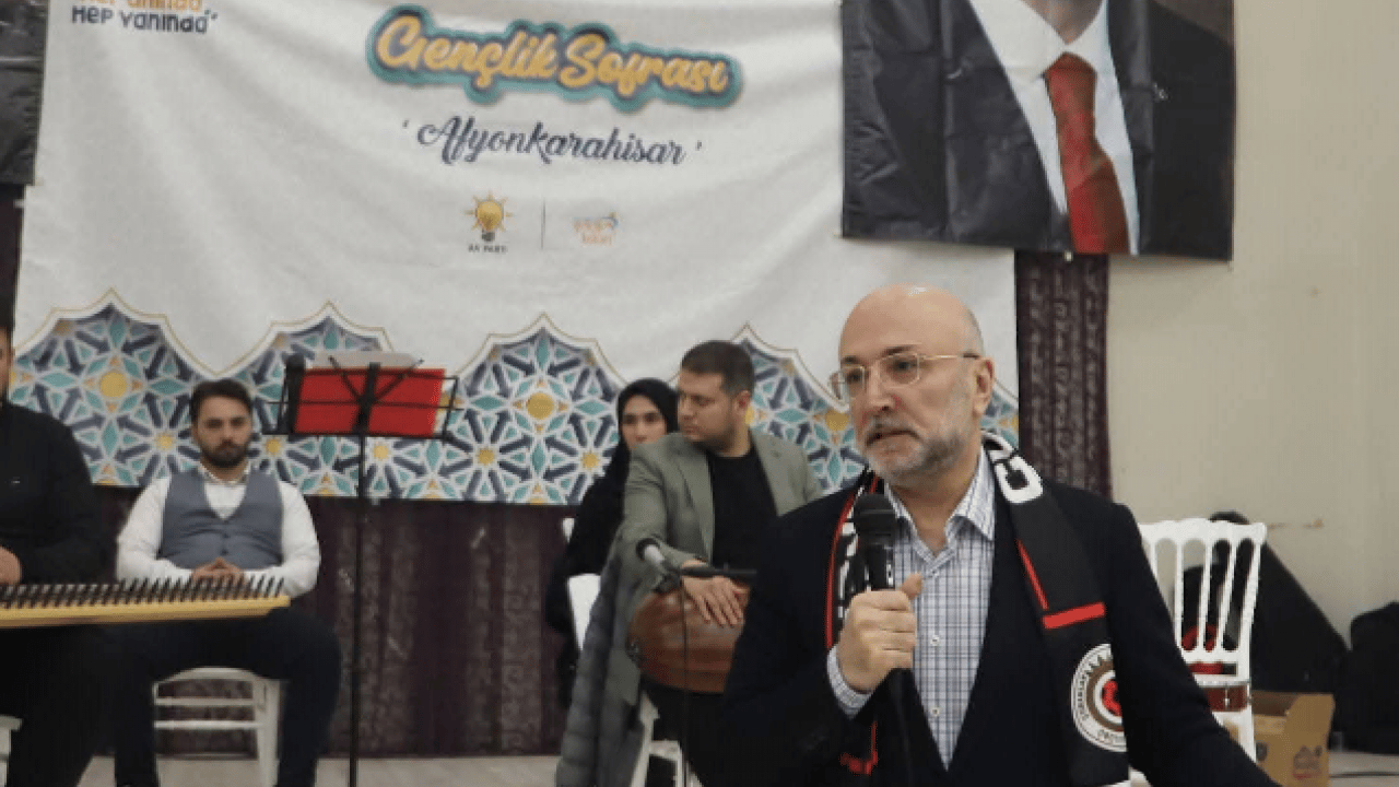 Foto - AK Parti heyeti Çobanlar'da gençlik iftarında gençlerle buluştu