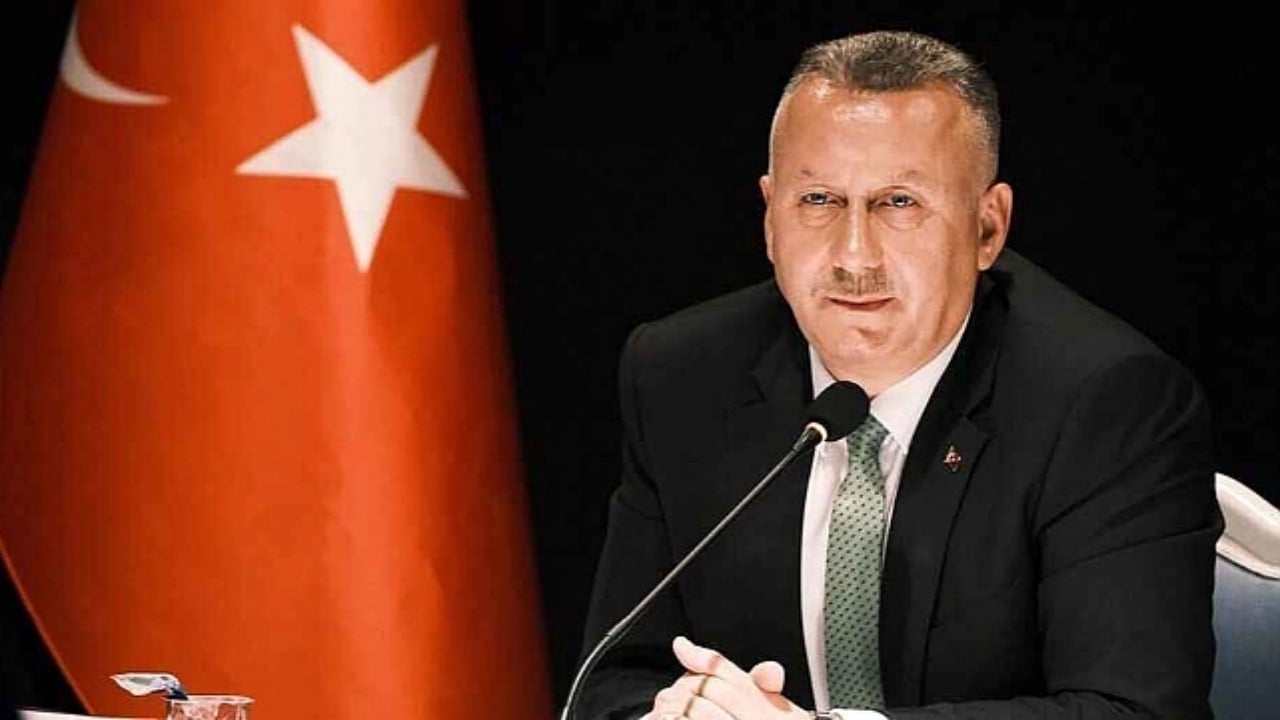 Foto - AK Parti, kapının önüne koymak için harekete geçmişti! Adapazarı Belediye Başkanı Mutlu Işıksu’nun mahrem yazışması mahkemeye sunuldu: O dudaklarını yerim