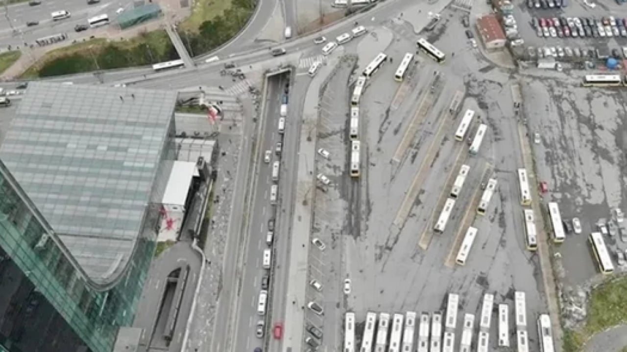 Foto - AK Parti, Levent'teki İETT garajının imara açılmasını yargıya taşıyacak! 'Yeşil alan' önergesini İmamoğlu veto etti!