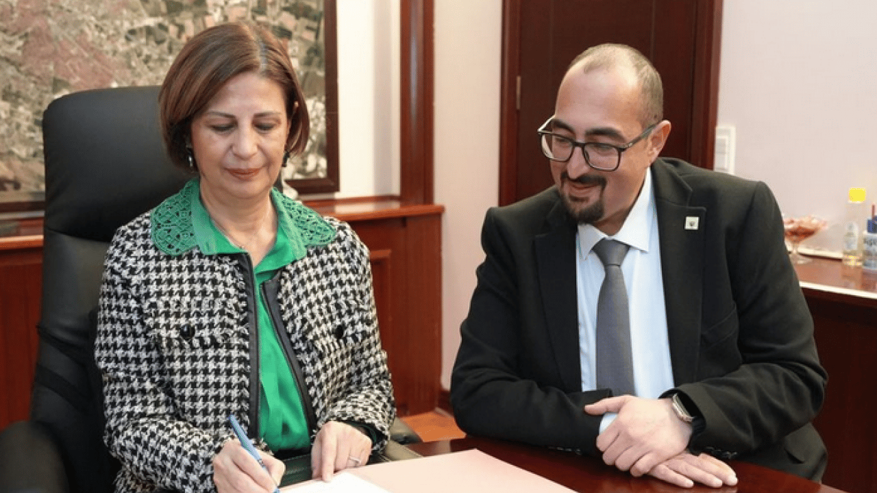 Foto - AK Parti'den Ayşe Ünlüce'ye sert tepki: Eskişehir 2 yıl 'mış gibi' yönetildi!