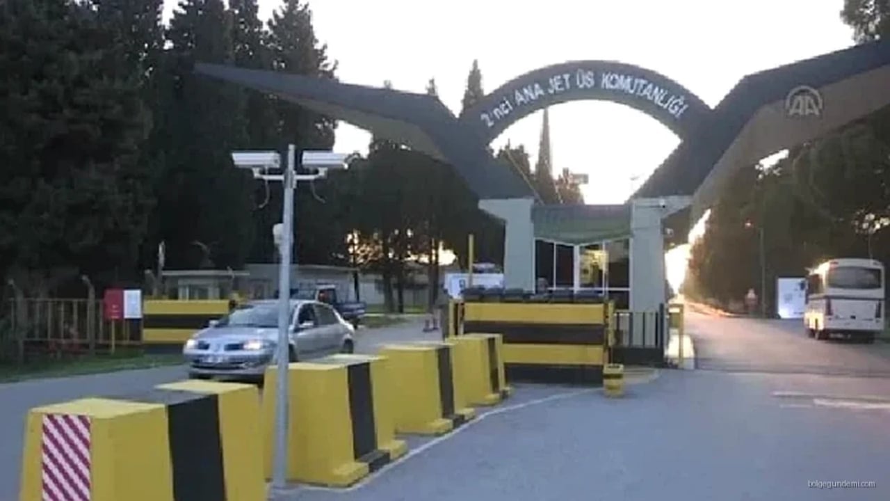 Foto - AK Partili başkan ortaya atmıştı! Tüm Türkiye’yi şaşırtan "Çiğli Jet Üssü" iddiasının aslı ortaya çıktı