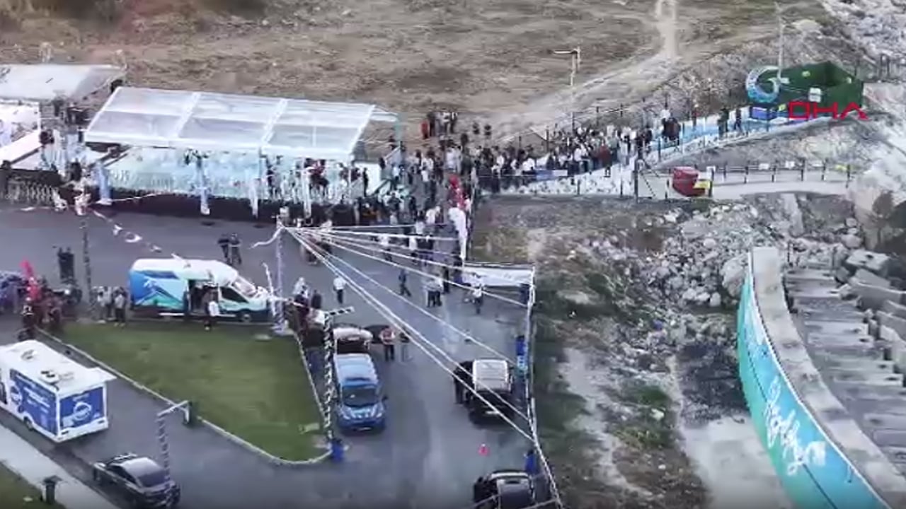 Foto - AK Partili belediyeden Türkiye’de bir ilk Hırçın dalgalar enerjiye dönüştü