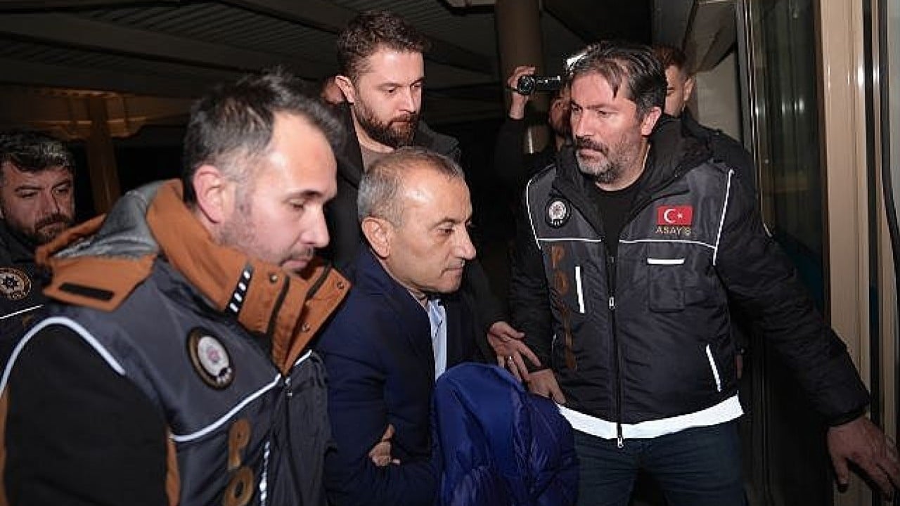 Foto - AK Partili isimden olay karar! Tutuklanan eski vali Tuncay Sonel'in ismini acil olarak kaldırıyor