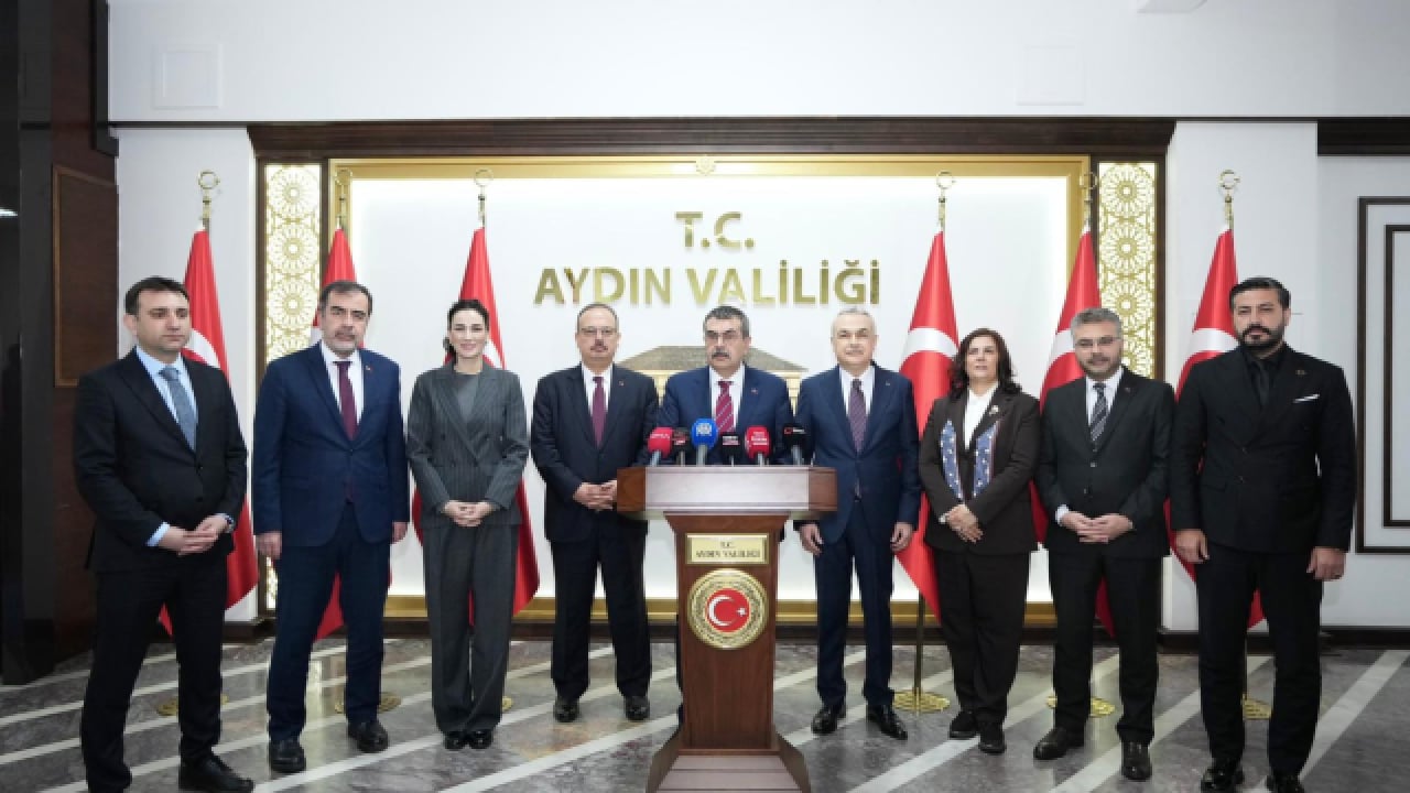 Foto - AK Partili milletvekiline toplantı şoku! Resmen neye uğradığını şaşırdı