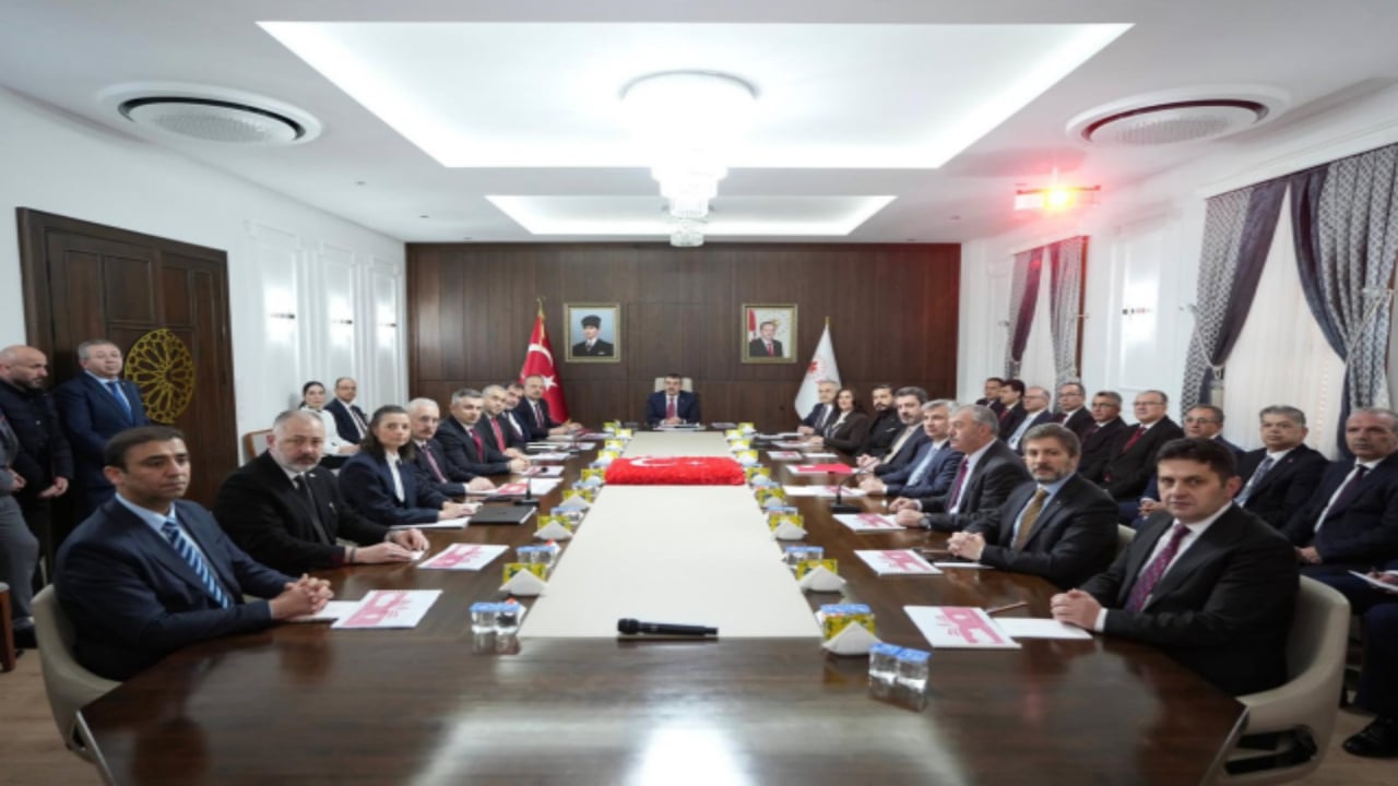 Foto - AK Partili milletvekiline toplantı şoku! Resmen neye uğradığını şaşırdı