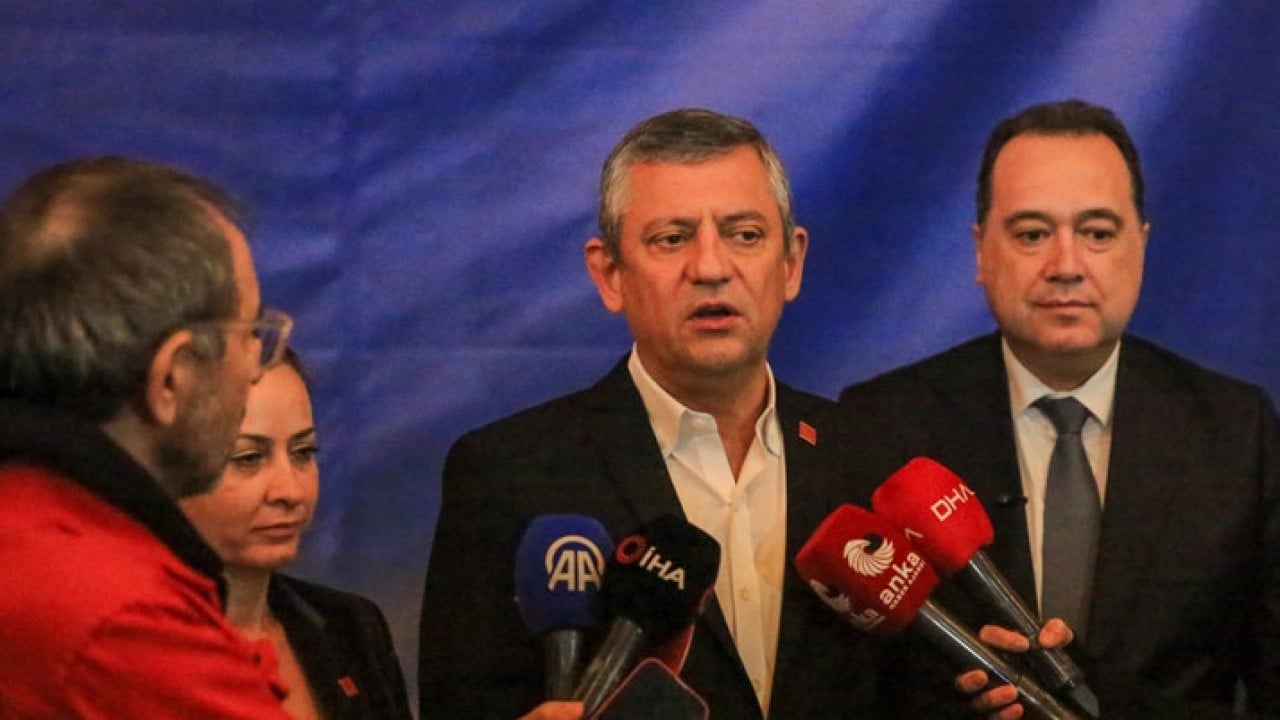 Foto - AK Parti’nin karın ağrısı Arınç, Özel’le görüşmüştü! CHP kanadından "Ramazan" kılıflı örtbas geldi 