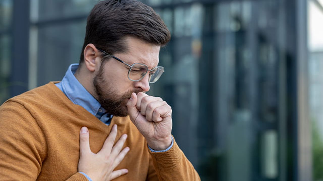 Foto - Akciğer kanseri belirtileri çok sinsi: Geçmeyen öksürük ve balgam uyarısı! Uzmandan tıbbi görüş ve öneri 