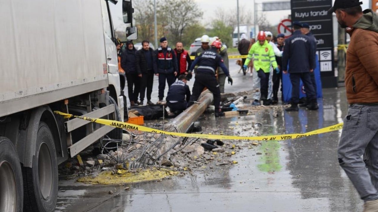 Akıllara durgunluk veren kazada hayatını kaybetti