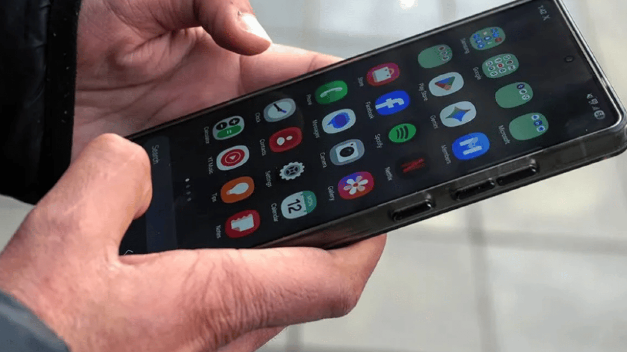 Foto - Akıllı telefon sahipleri dikkat! Hesaplarınız boşaltılabilir