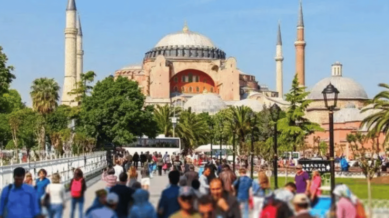 Foto - Akın akın geliyorlar! Türkiye Avrupa ülkelerine fark attı!