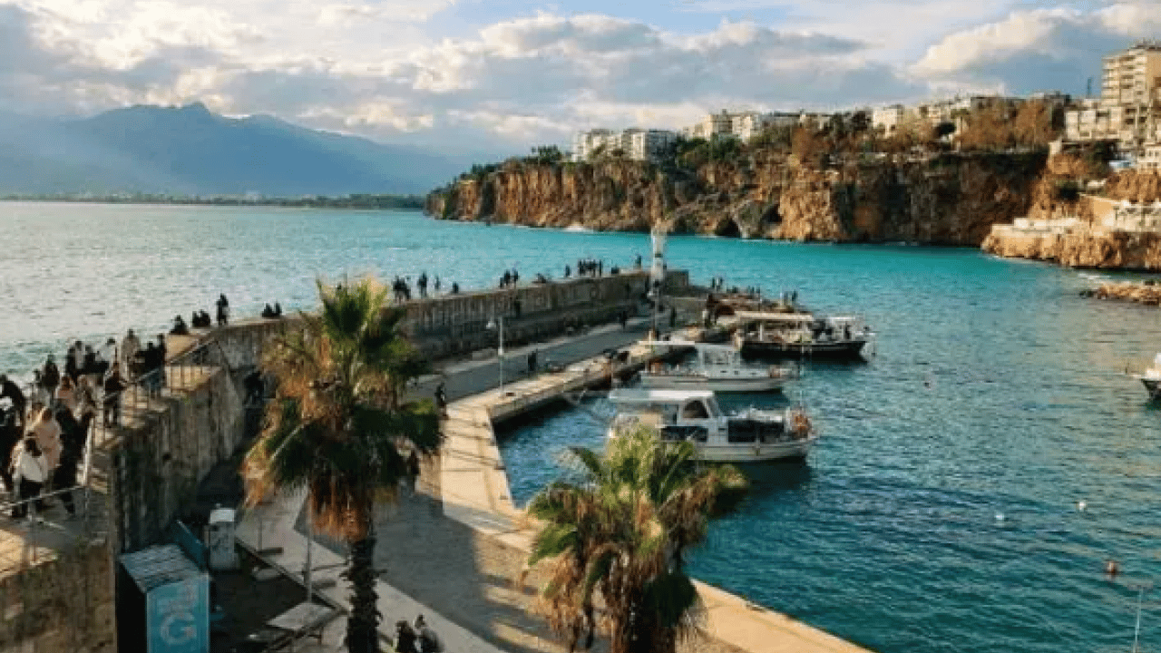 Foto - Akın akın geliyorlar! Türkiye'ye en çok turist gönderen ülke belli oldu!