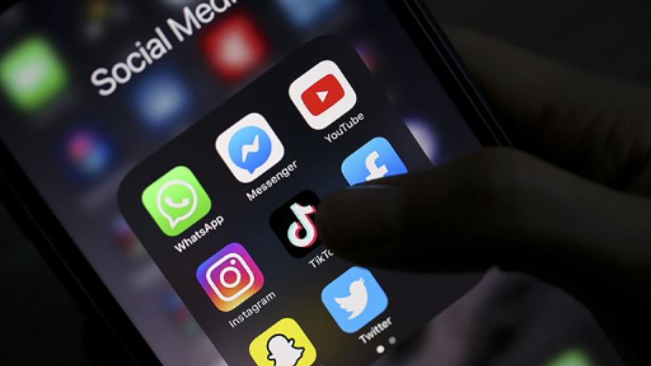 Foto - Akin Gürlek ilk mesajı vermişti: Sosyal medyada anonim devri bitiyor!