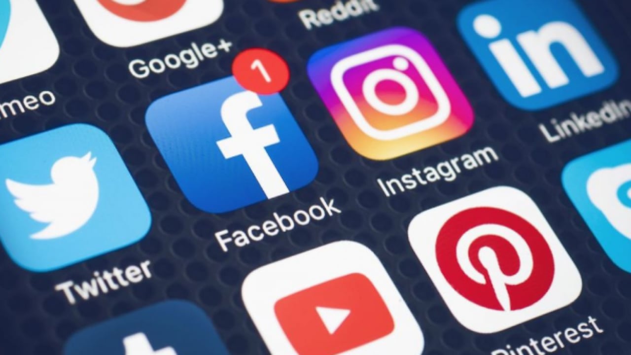 Foto - Akin Gürlek ilk mesajı vermişti: Sosyal medyada anonim devri bitiyor!